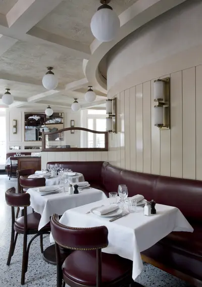 Full table service restaurants 3